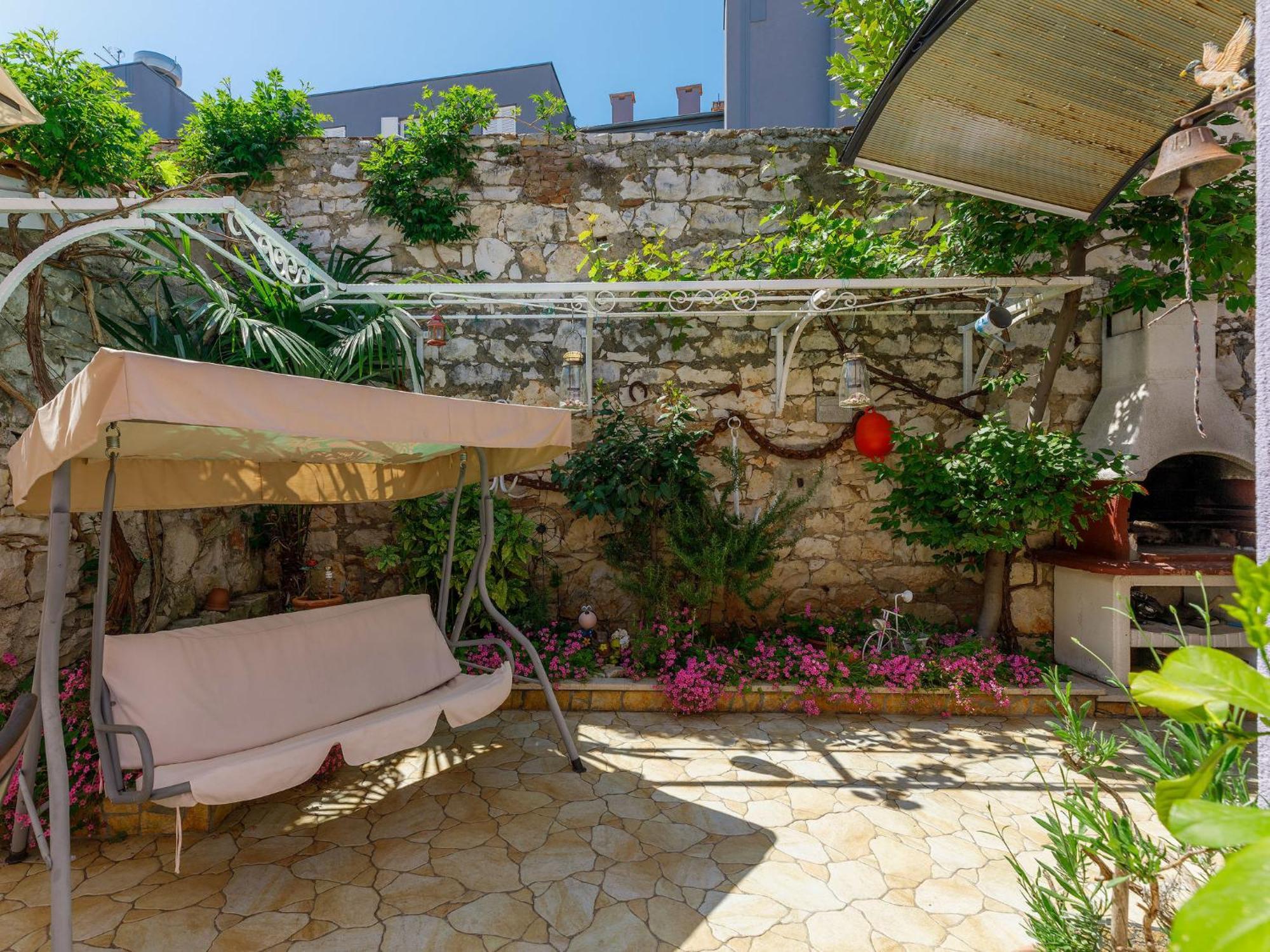 Holiday Home Centar By Interhome ウマグ エクステリア 写真
